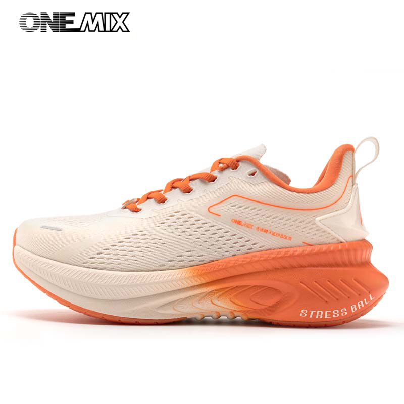 ONEMIX メンズ 夏用 通気性 ランニングシューズ 軽量 - Trail Mix のレビューと価格